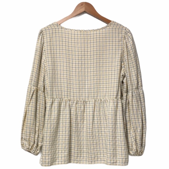 MAX STUDIO Yellow Pleated Long Sleeve Top - Picture 2 of 6